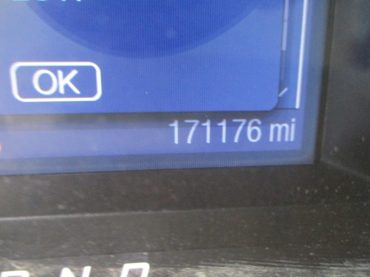 2014-ford-explorer-image-15