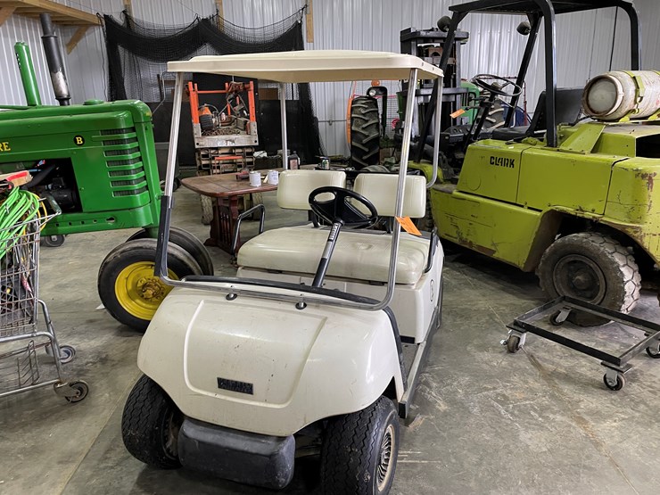 #3041-•-1996-yamaha-gas-golf-cart-image-2