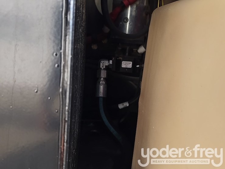 2014-jlg-600aj-image-76