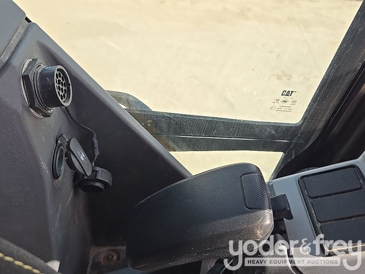 2021-caterpillar-306-cr-image-77
