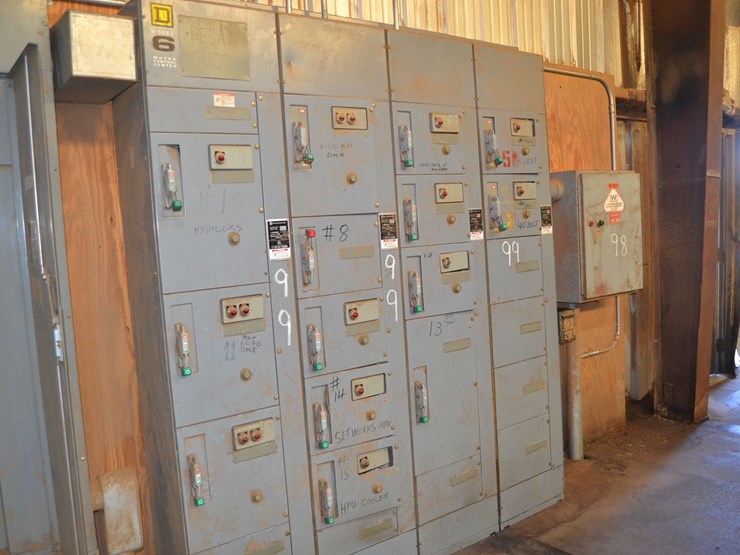 square-d-mcc-panel-w/-1-size-4-starter-w/-1-size-2-starter-w/-10-size-1-starter-w/-disconnect-controls-resaw-area-image-2