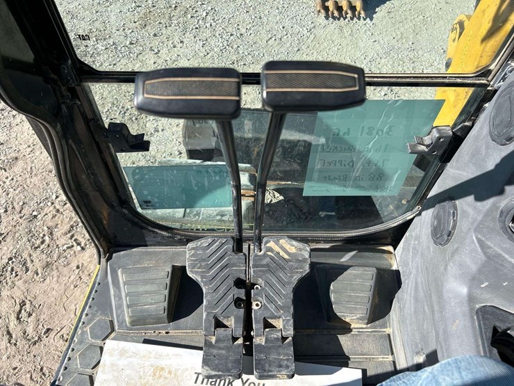 2021-caterpillar-308cr-midi-excavator-image-13