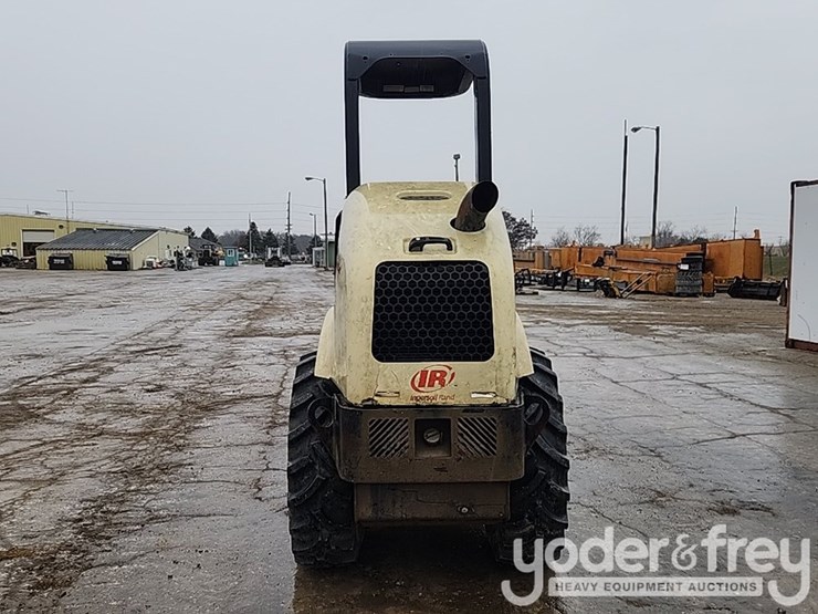 2007-volvo-sd45-image-4