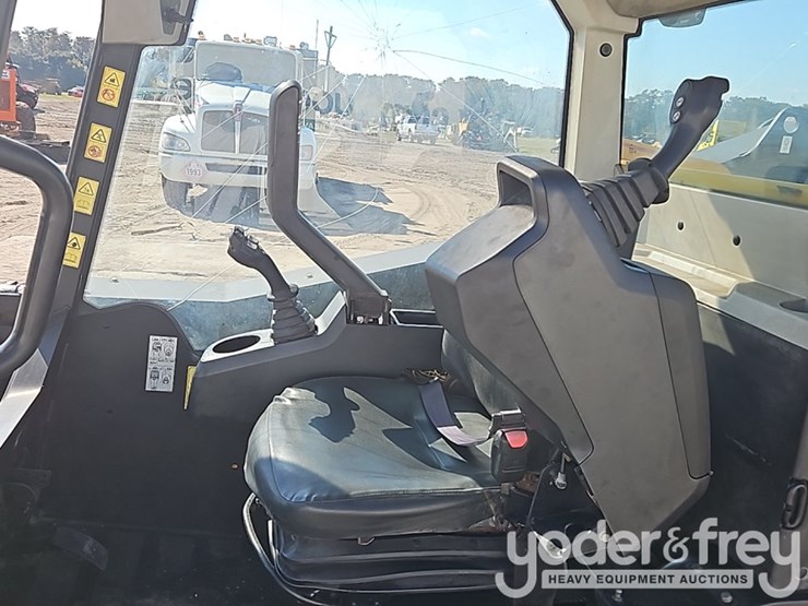 2011-jcb-260-eco-image-18