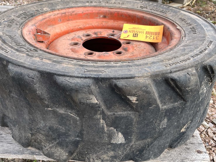 #3124-•-bobcat-skidsteer-wheel-and-tire-image-7