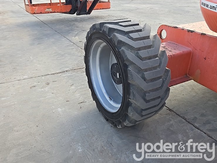 2014-jlg-600aj-image-12