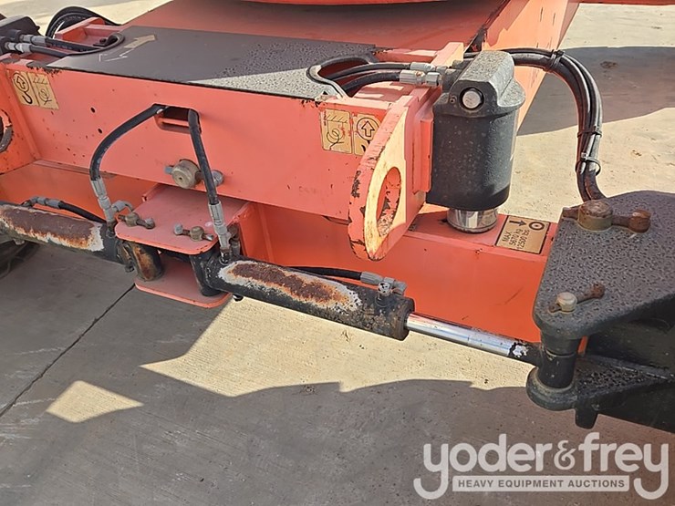 2014-jlg-600aj-image-62