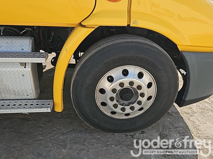 2019-freightliner-cascadia-image-10