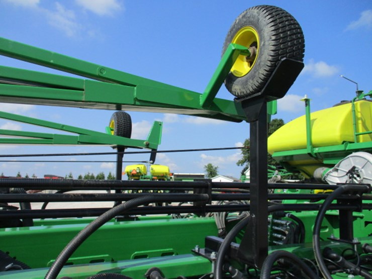 2016-john-deere-db60-image-102