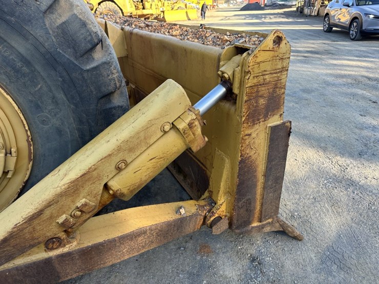 caterpillar-824b-image-15