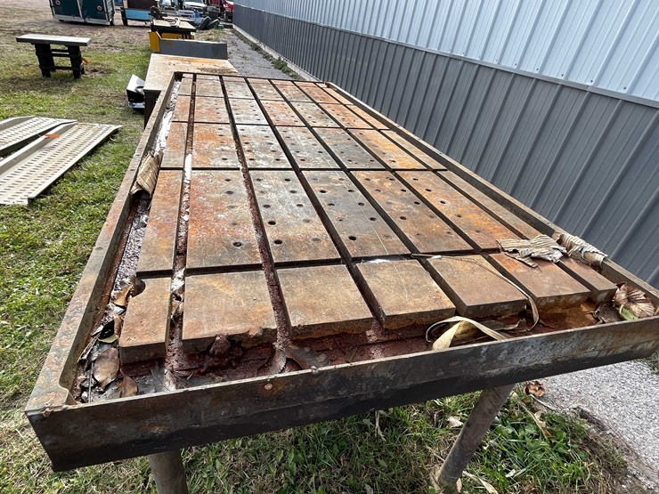 #3148-•-heavy-duty-shop-table-image-3