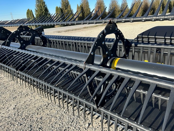 2019-mac-don-fd140-image-26