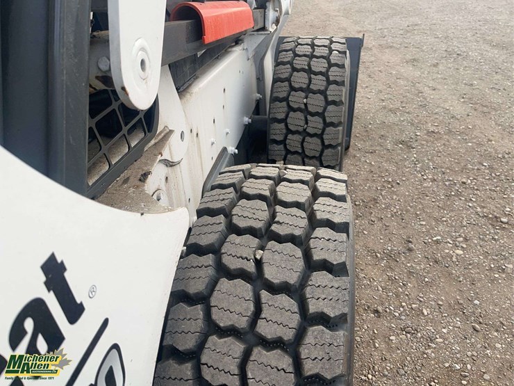 2015-bobcat-s650-image-8