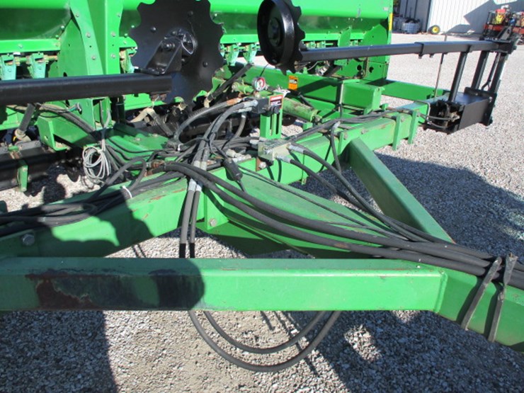 john-deere-750-image-6