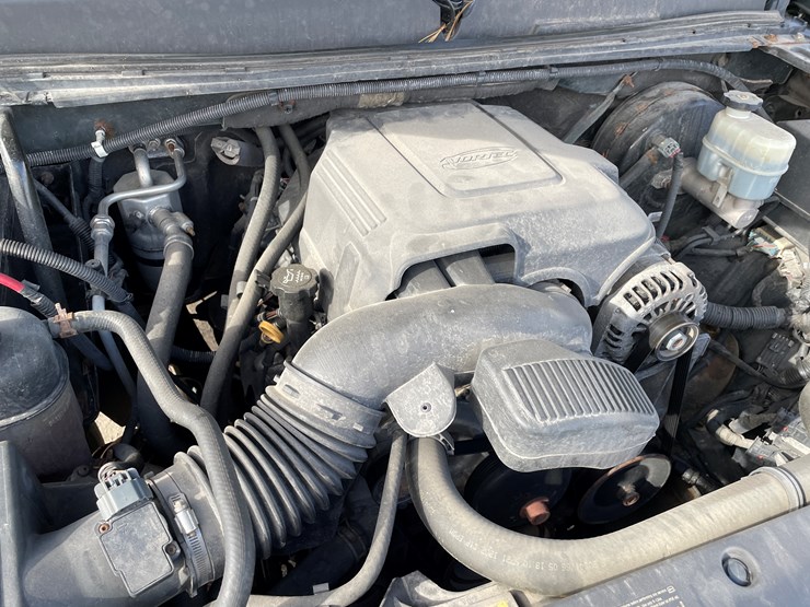 2010-gmc-1500-image-19