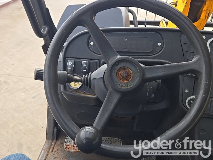 2017-jcb-506-36-image-94