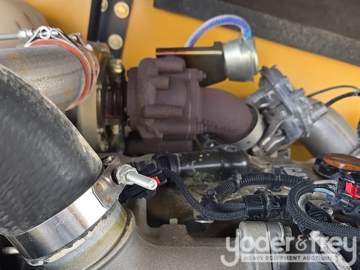 2019-caterpillar-tl1255d-image-86