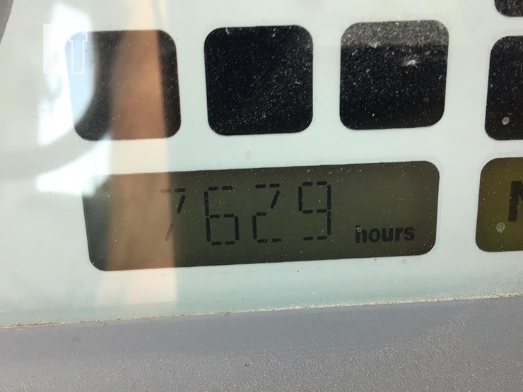 2007-deere-244j-image-22