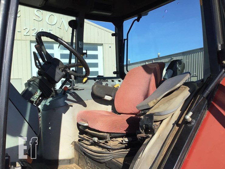 case-ih-mx135-image-11