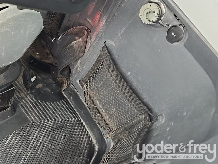 2014-caterpillar-938k-image-159