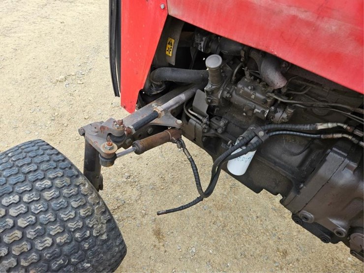 massey-ferguson-240-image-29