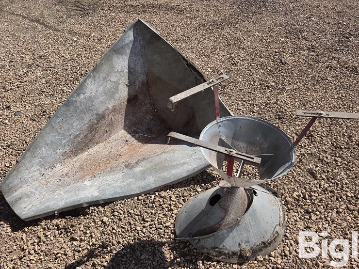 metal-auger-hopper-&-bin-spreader-image-5