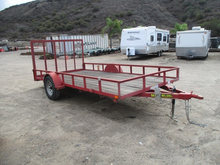 2016-utility-flatbed-image-1