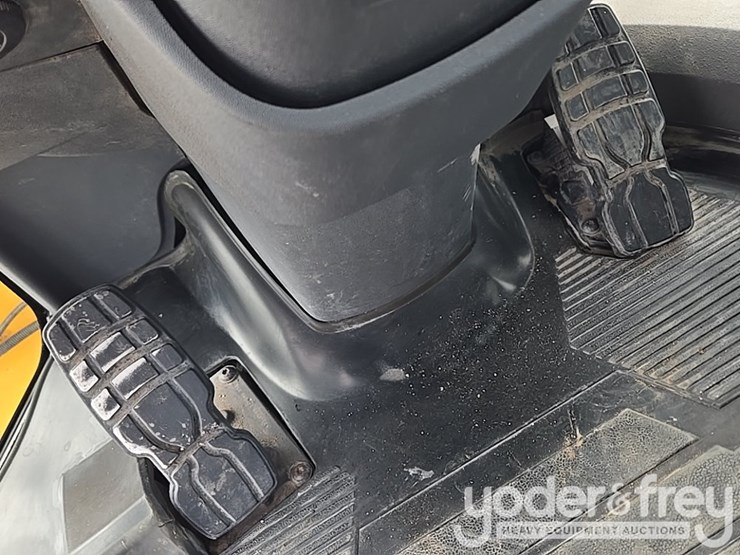 2014-caterpillar-938k-image-173