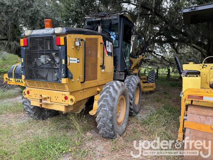 2012-caterpillar-120m-image-4