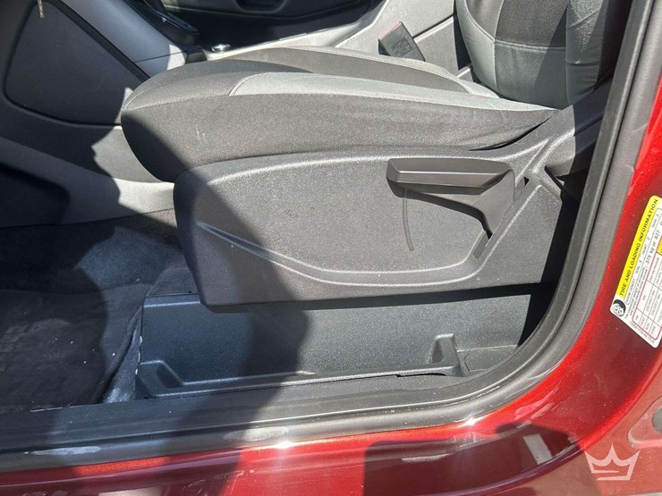 2016-ford-escape-image-19