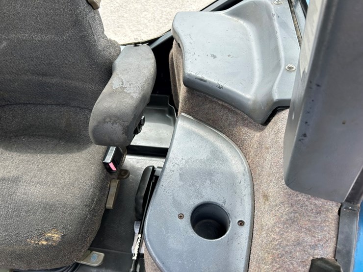 1994-new-holland-8770-image-25