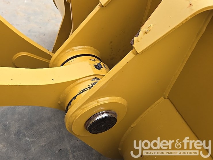 2014-caterpillar-938k-image-98