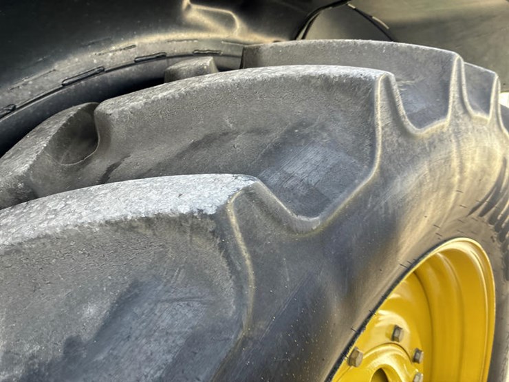 2015-john-deere-8295r-image-60