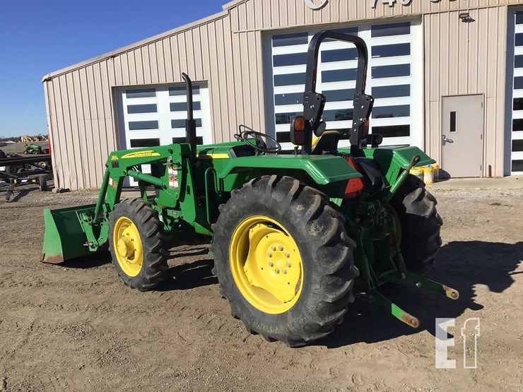 2014-john-deere-5045e-image-6