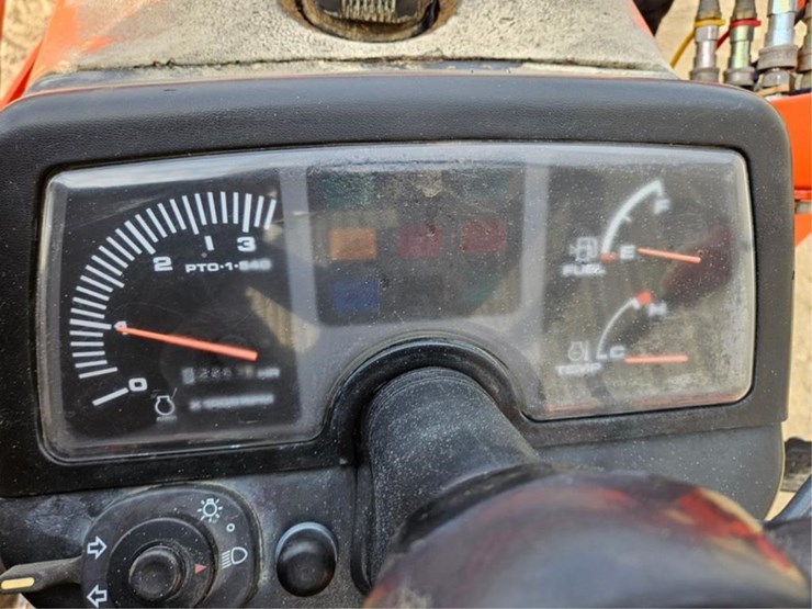 kubota-b7800-image-26