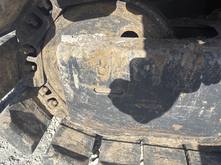 2013-deere-85d-image-67