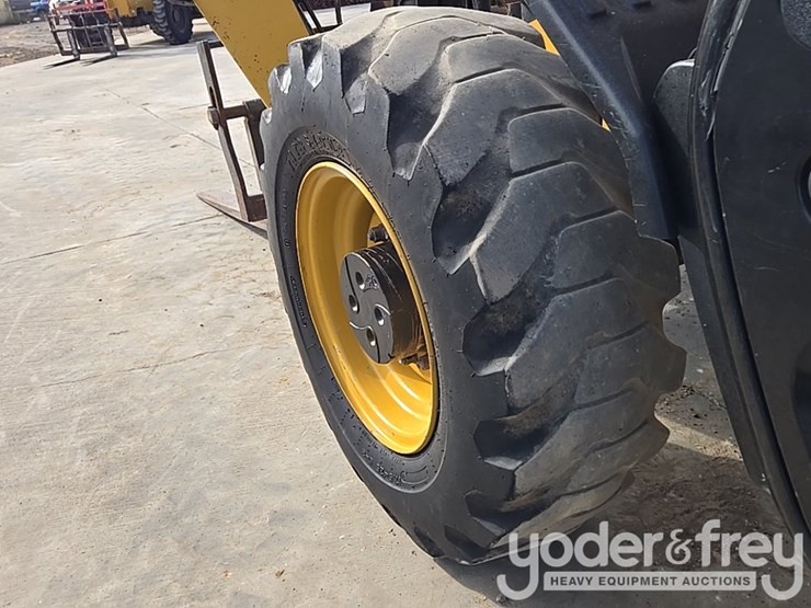 2019-caterpillar-tl1255d-image-27