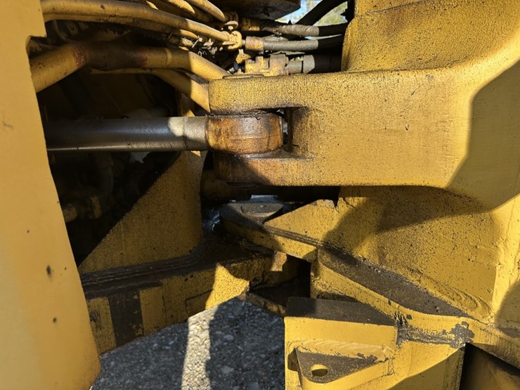 caterpillar-824b-image-33