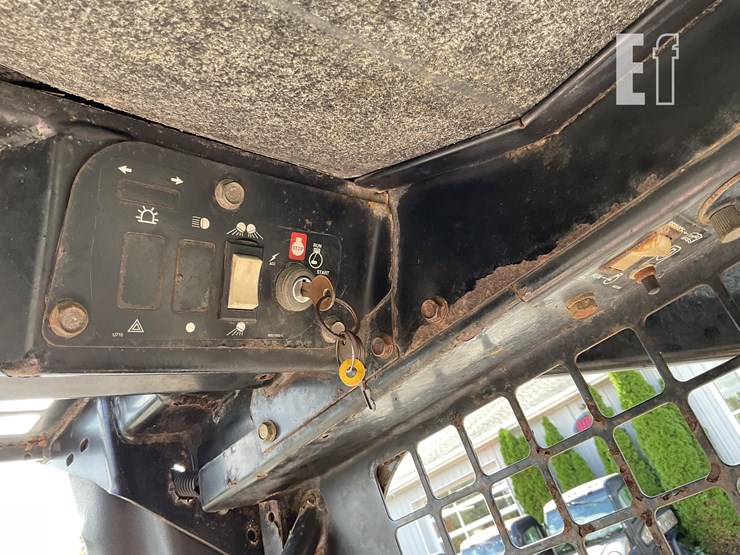 1998-new-holland-lx565-image-17