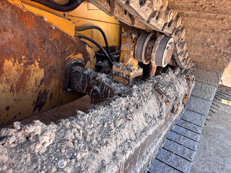 caterpillar-d6n-lgp-image-11