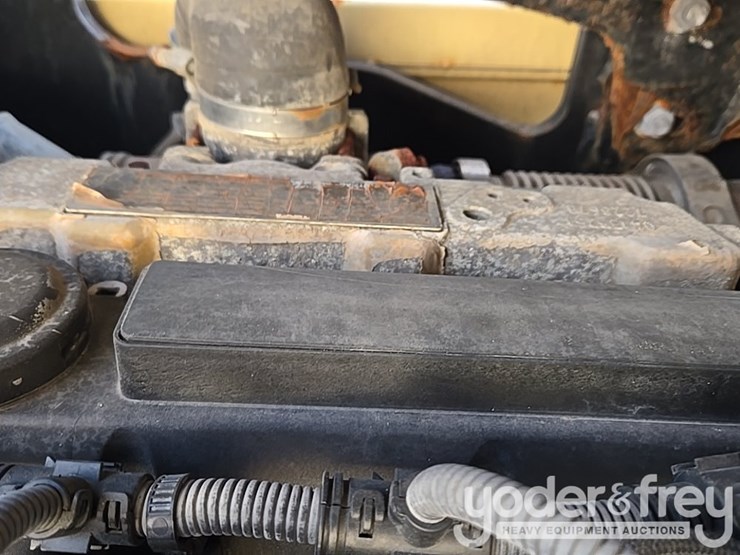 2015-jlg-600aj-image-97