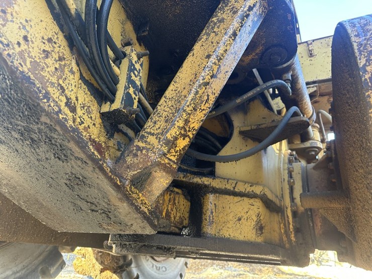 caterpillar-16g-image-67