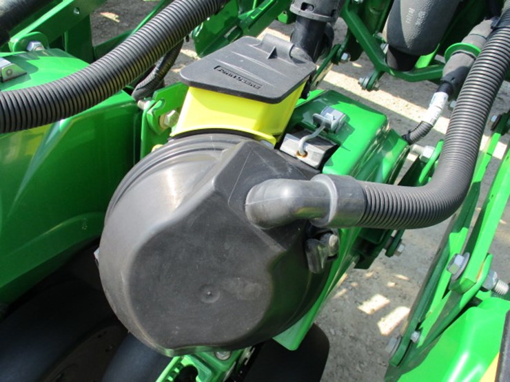 2016-john-deere-db60-image-103