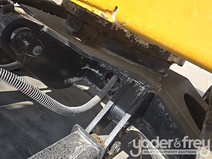 2021-caterpillar-306-cr-image-37