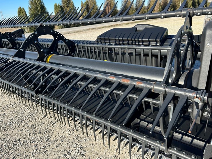 2019-mac-don-fd140-image-25