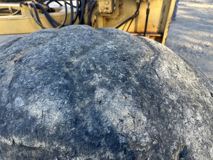 caterpillar-16g-image-75