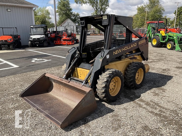 1998-new-holland-lx565-image-1