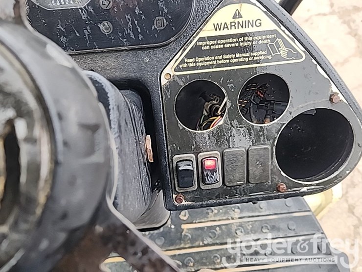 2007-volvo-sd45-image-23