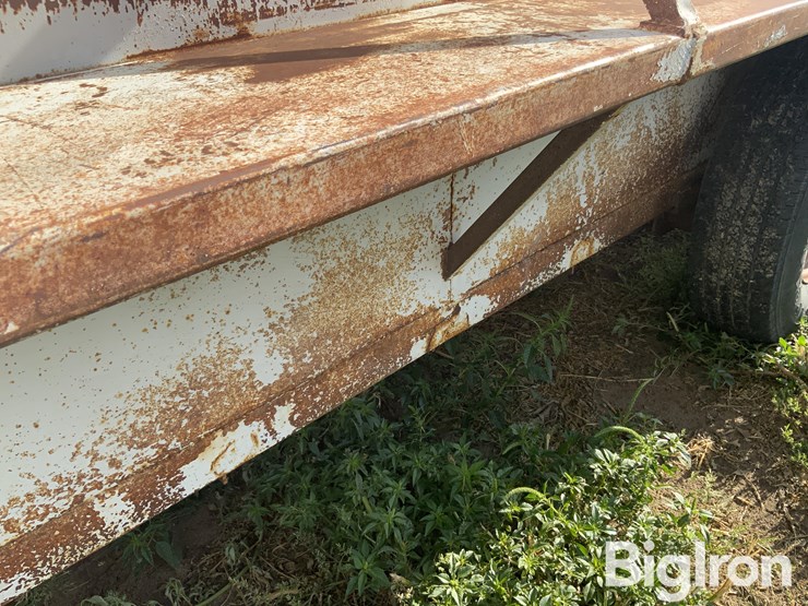 1985-easley-s/a-gooseneck-livestock-trailer-image-12