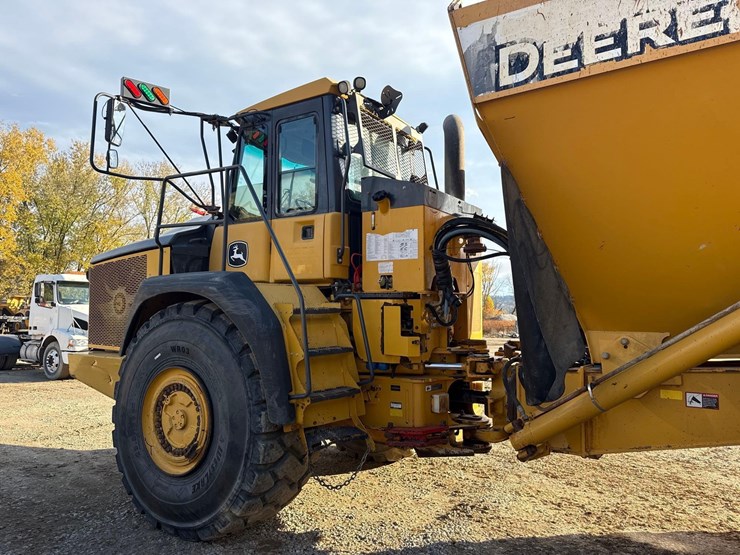 2015-deere-460e-image-8